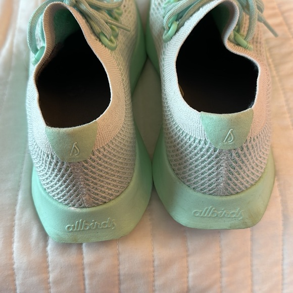 ALLbirds - Picture 6 of 7